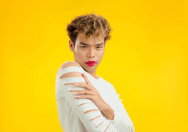 maquillar labios rojos
