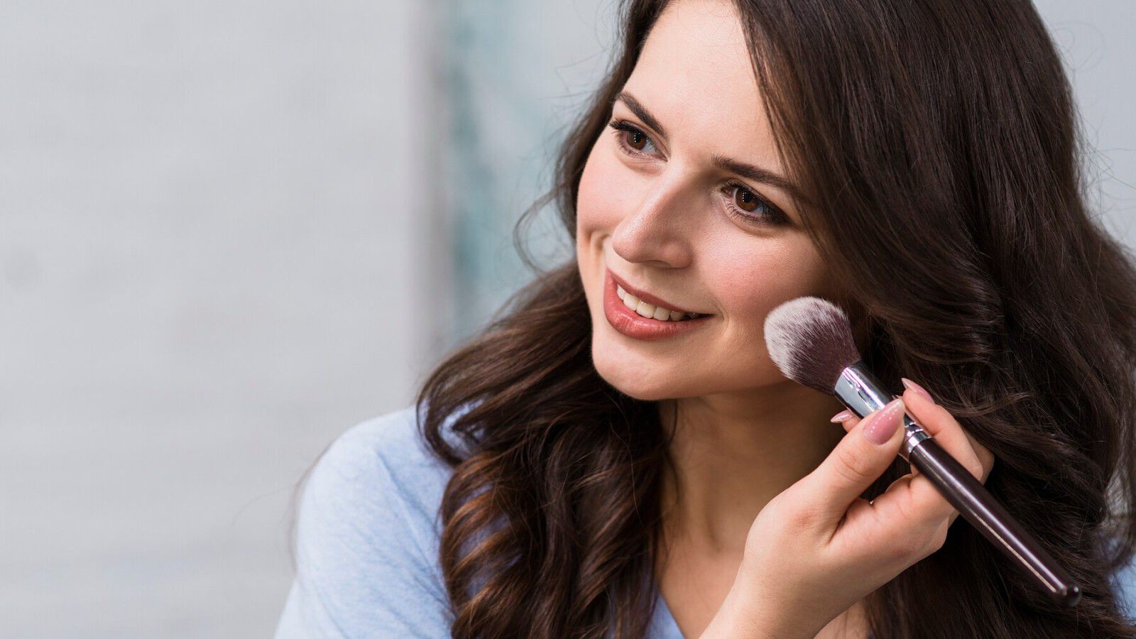 maquillar labios finos