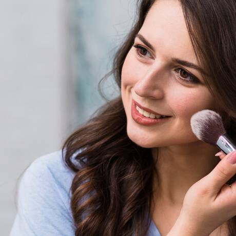 maquillar labios finos