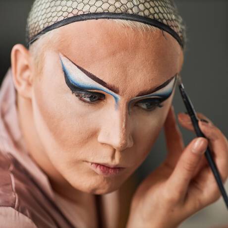 cejas drag queen
