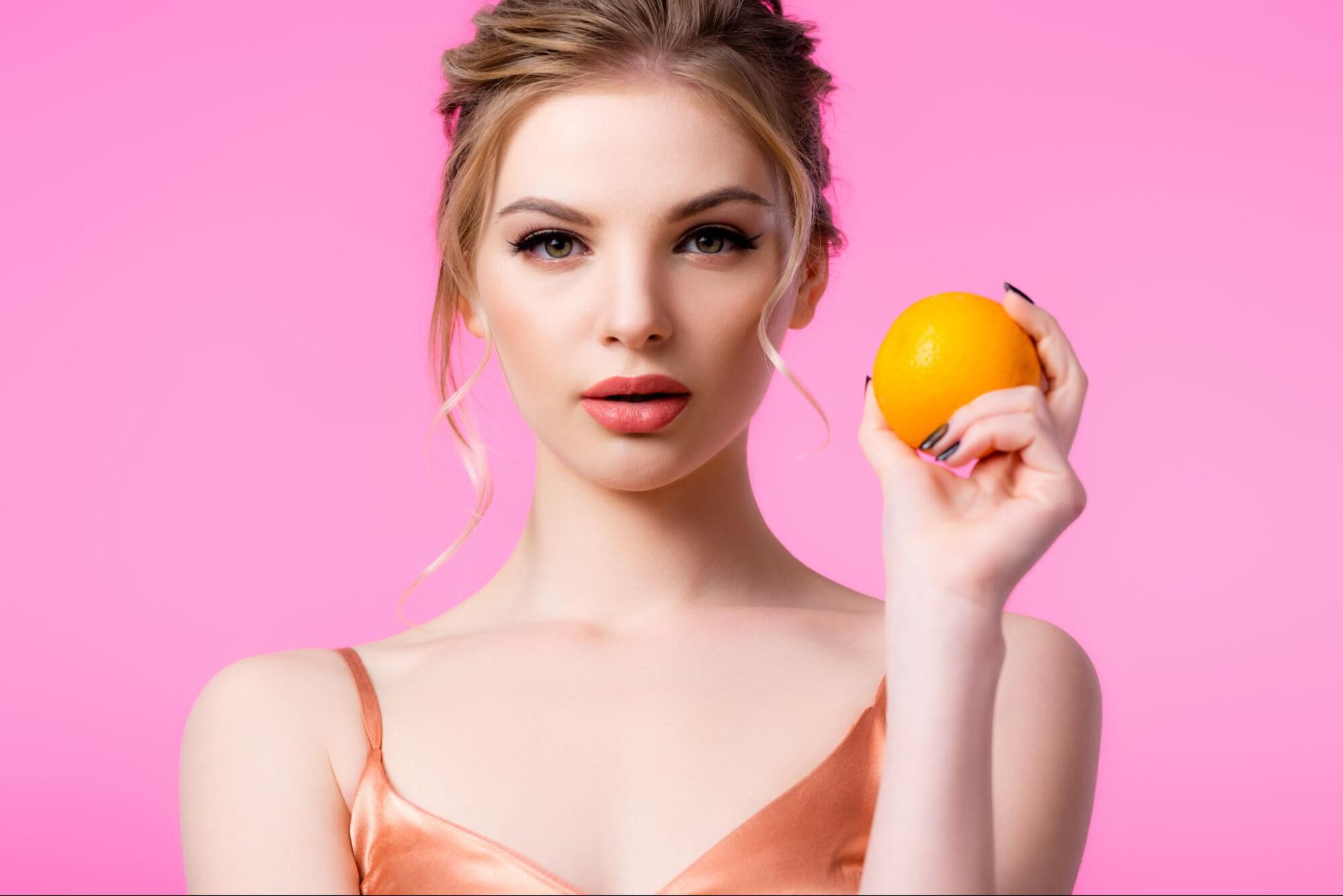 maquillar labios finos
