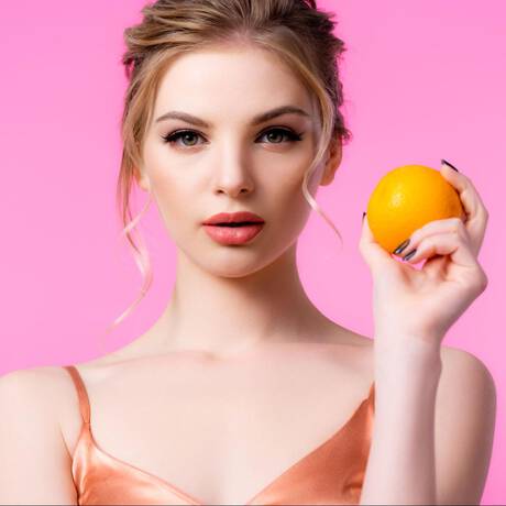 maquillar labios finos