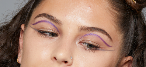 IDEAS DE MAQUILLAJE PARA UN VESTIDO FUCSIA