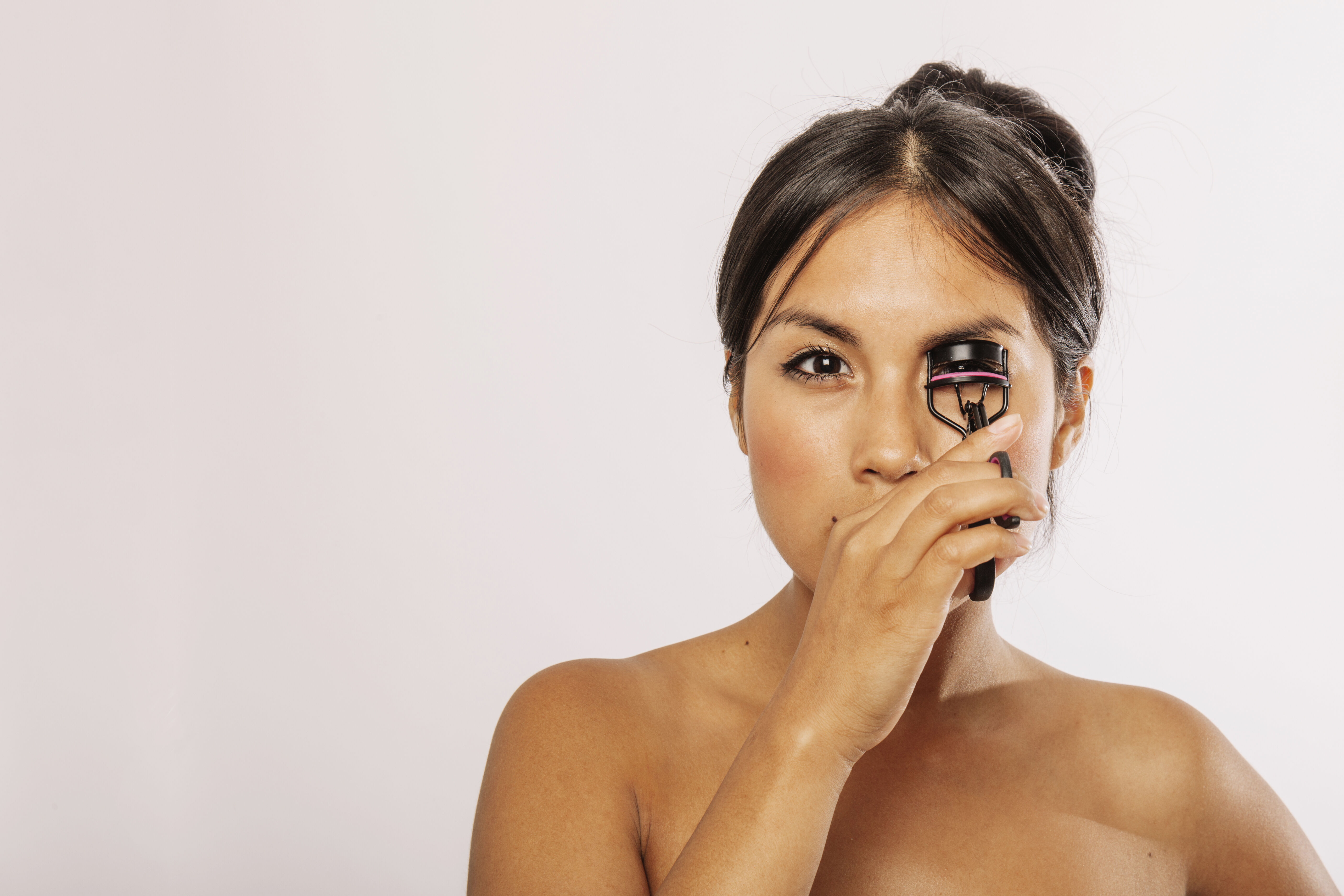 maquillar labios finos