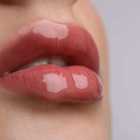 glass lips