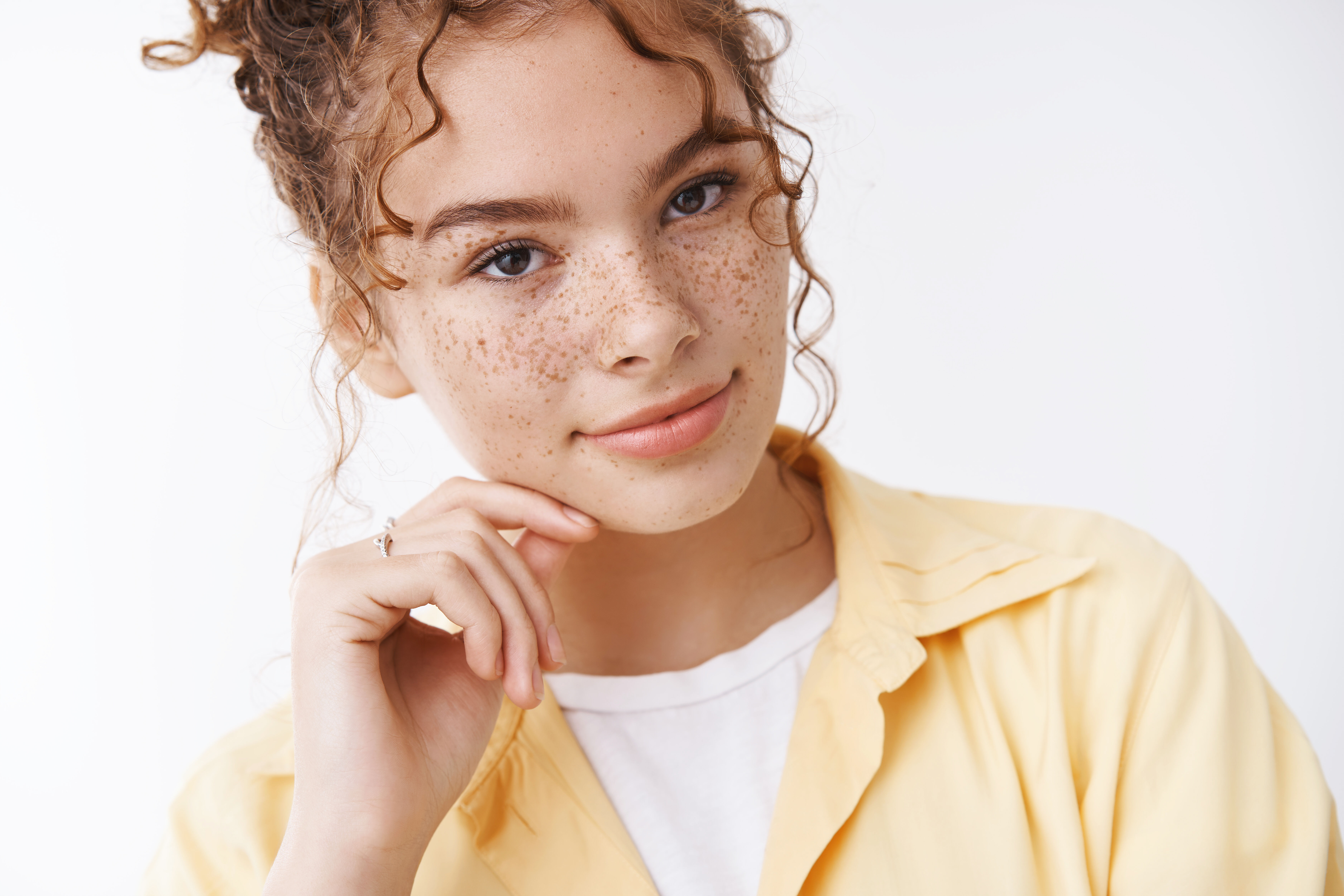 maquillar labios finos