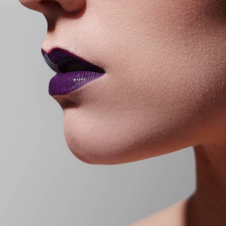maquillar labios finos
