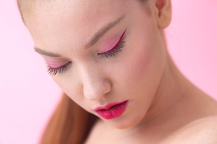 graphic eyeliner