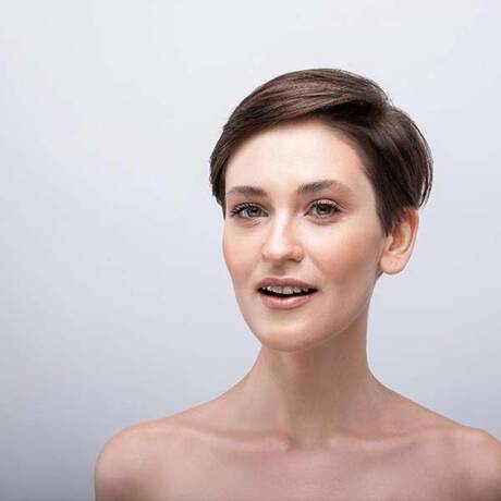 ¿COMO AGRANDAR LOS LABIOS CON MAQUILLAJE?