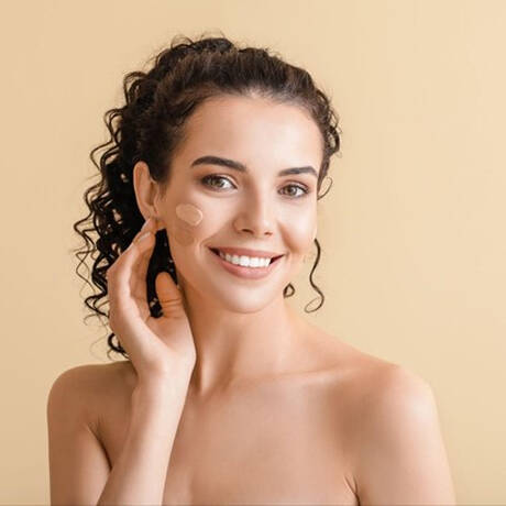 ¿CUAL ES LA MEJOR BASE DE MAQUILLAJE PARA TI?