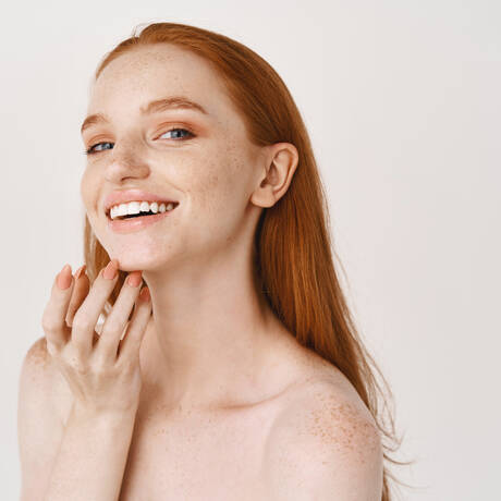 maquillar labios finos