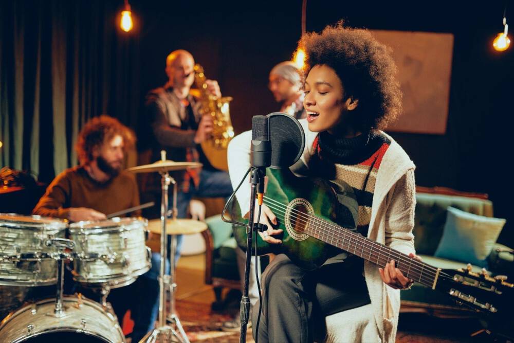 mujeres en la industria de la musica