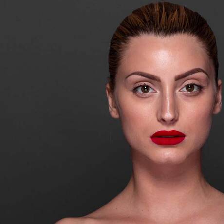 maquillar labios finos